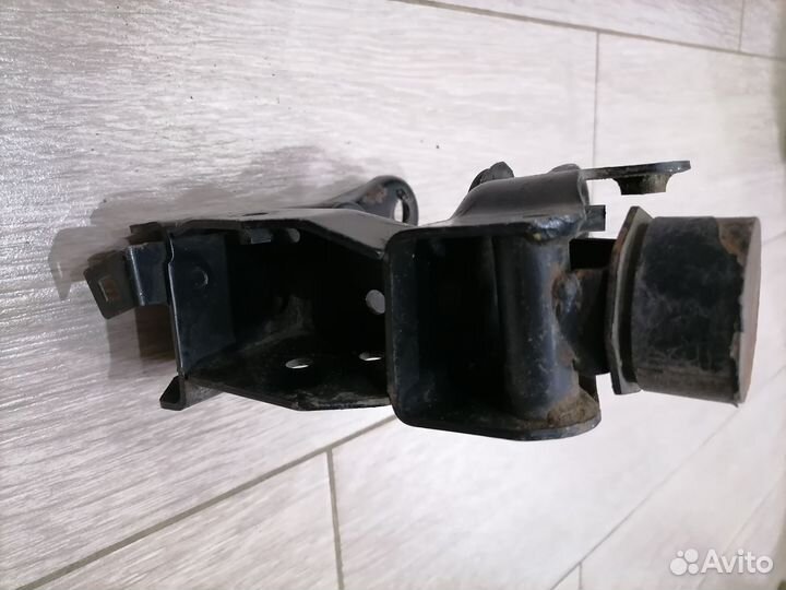 Кронштейн двигателя Nissan Primera P11E 1996-2002