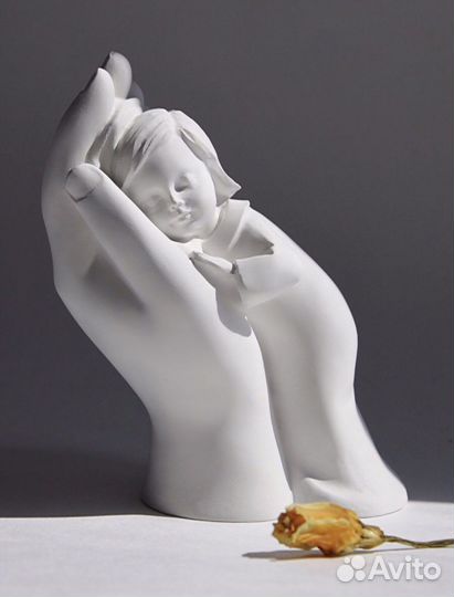 Подарок маме Статуэтка Рука матери