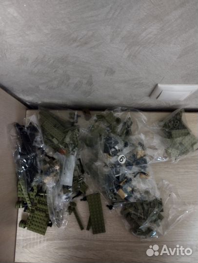 Детали от lego танка