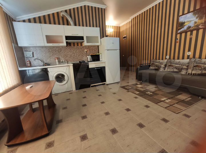 2-к. квартира, 45 м², 3/3 эт.