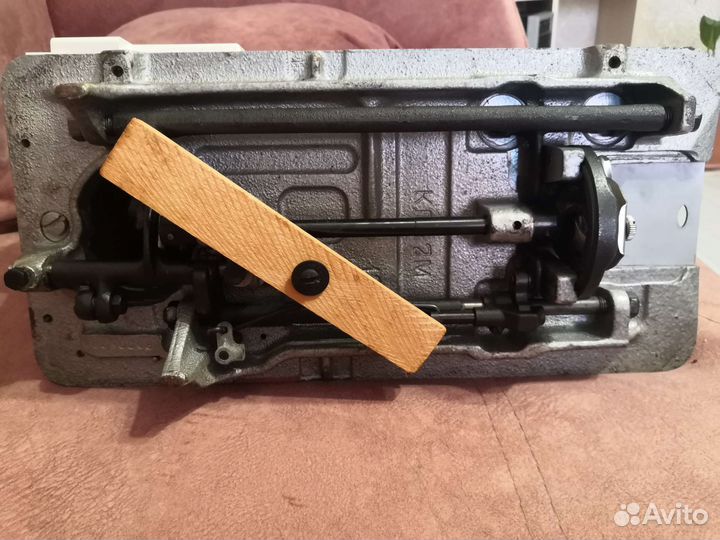 Швейная машина с электроприводом TUR2