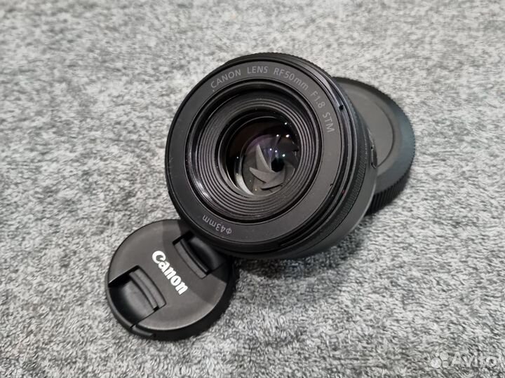 Объектив Canon RF 50mm 1 8 stm