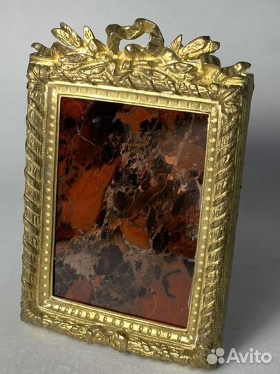 Картины из природного камня