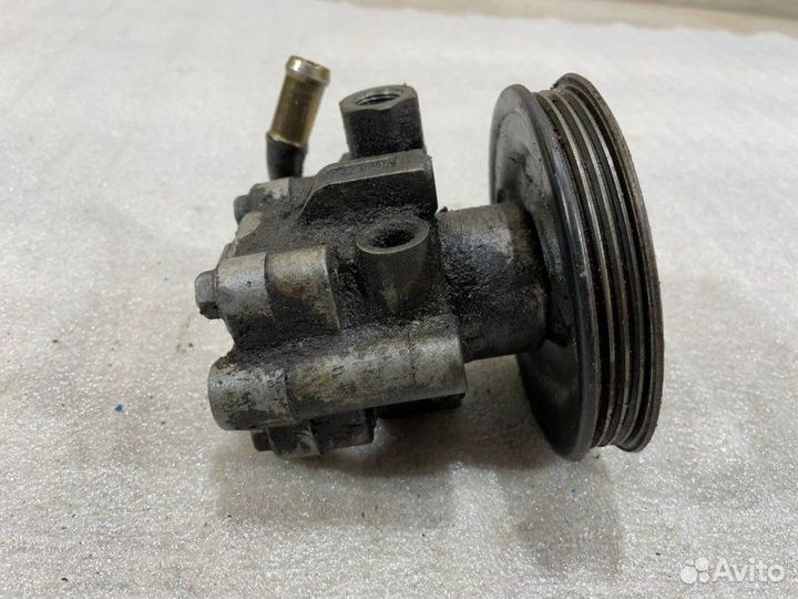 Насос гидроусилителя Toyota Corolla E12 2001-2007