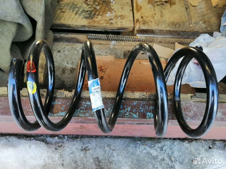 Пружина передния Форд Транзит 2001-2013