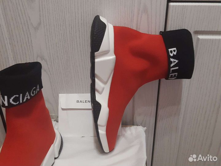 Оригинал Италия,Кроссовки Balenciaga люкс р 40