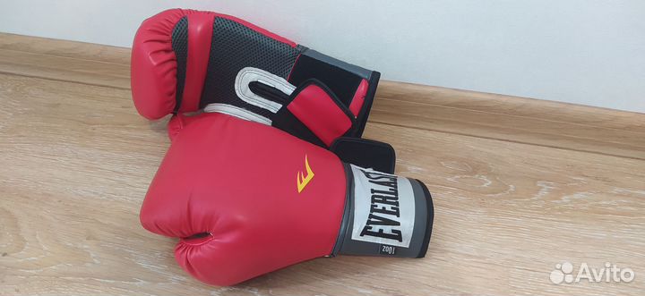 Боксерские перчатки 10 oz Everlast