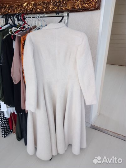 Пальто женское демисезонное 42 44