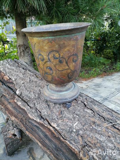 Ступка старинная,чугунная