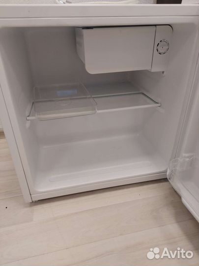 Маленький холодильник shivaki