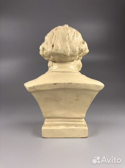 Бюст Карл Маркс