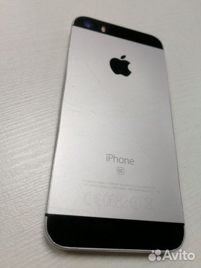 iPhone SE, 32 ГБ