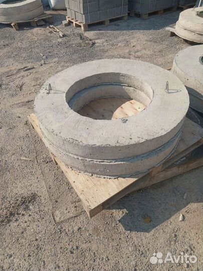 Люк бетонный\ Днище
