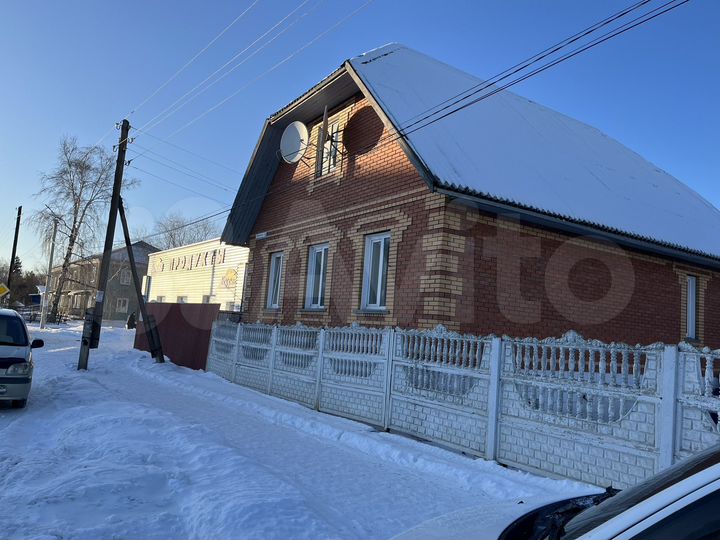 Дом 160 м² на участке 8 сот.