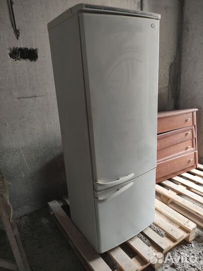 Холодильник бу Минск двухкамерный