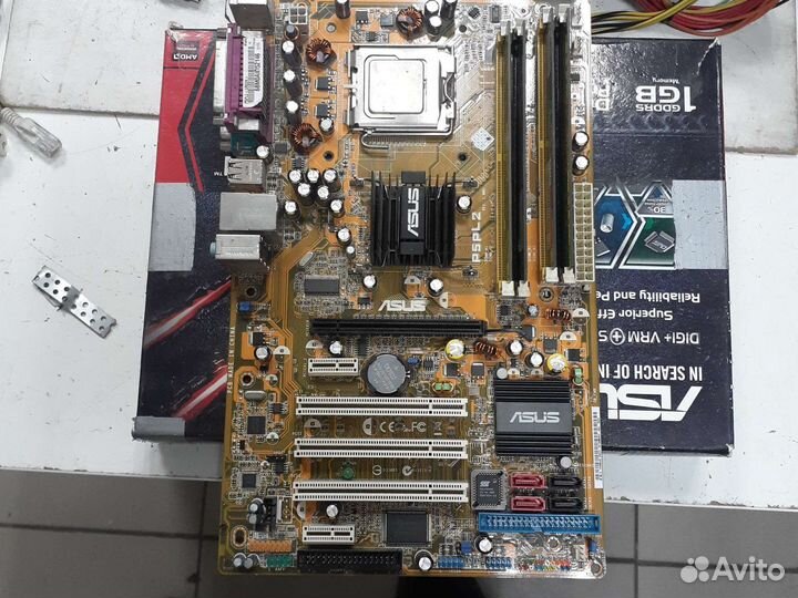 Материнская плата Asus + 2 ядра по 3,2Ghz/ 3гб