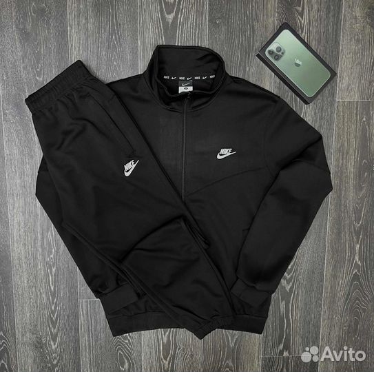 Спортивный костюм Nike