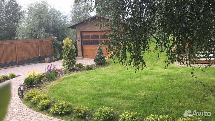 Бригадир по благоустройству и озеленению