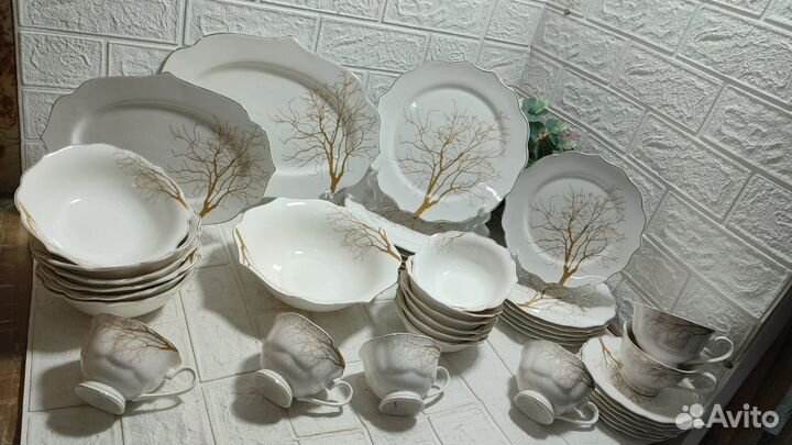 Чайно столовый сервиз 39 предметов