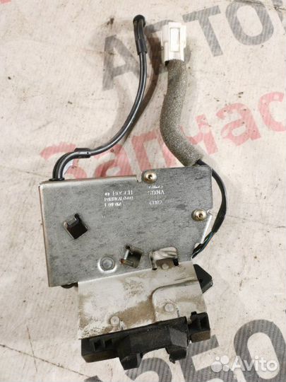 Замок багажника Ford Mondeo седан 1.8L duratec HE