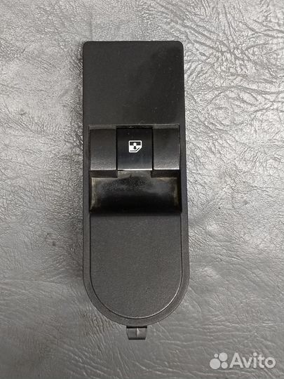 Кнопка стеклоподъёмника Opel astra H