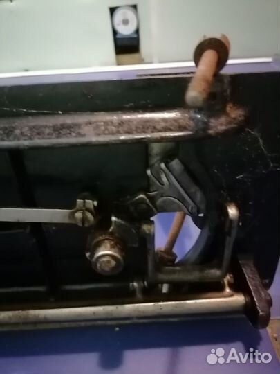 Швейная машинка зингер ручная