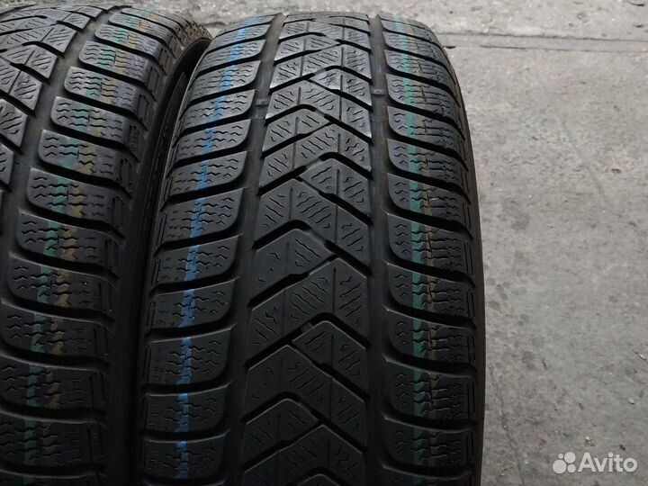 Pirelli Winter Sottozero 3 215/55 R18 95H