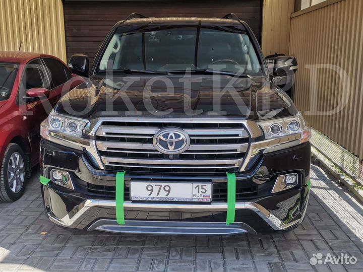 Обвес Toyota Land Cruiser 200 Executive Black
