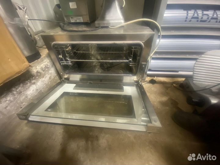 Пароконвектомат Unox XVC 104