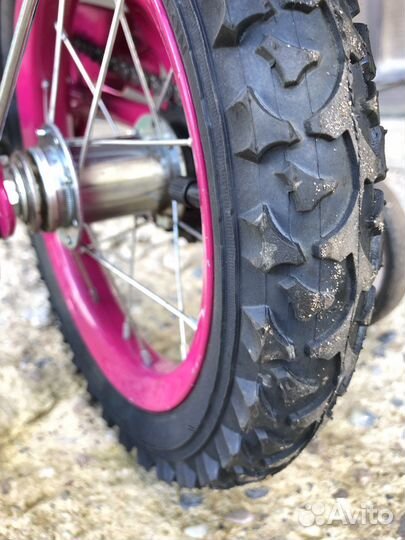 Детский велосипед на 2-4 годика