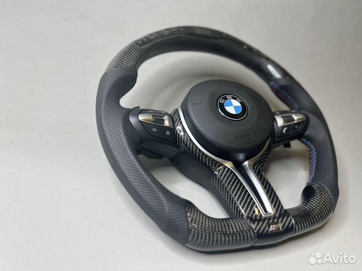 Руль BMW F10 M5 F01 F06 M6 F12 F13 карбон тахометр