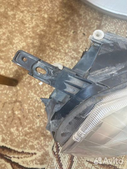 Фары на LADA priora