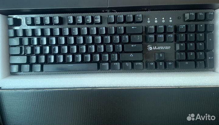 Клавиатура Bloody B800