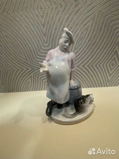 Фарфоровые Статуэтки 