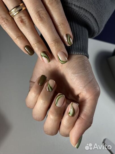 Мастер маникюра и педикюра