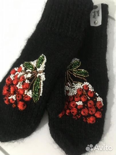 Варежки женские