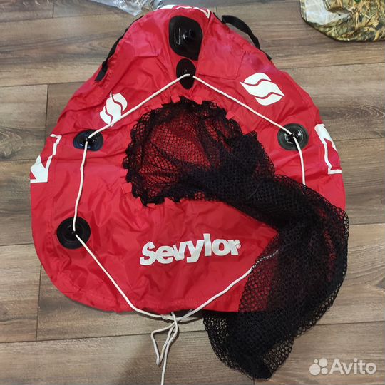 Продажа гидрокостюма и снаряжения