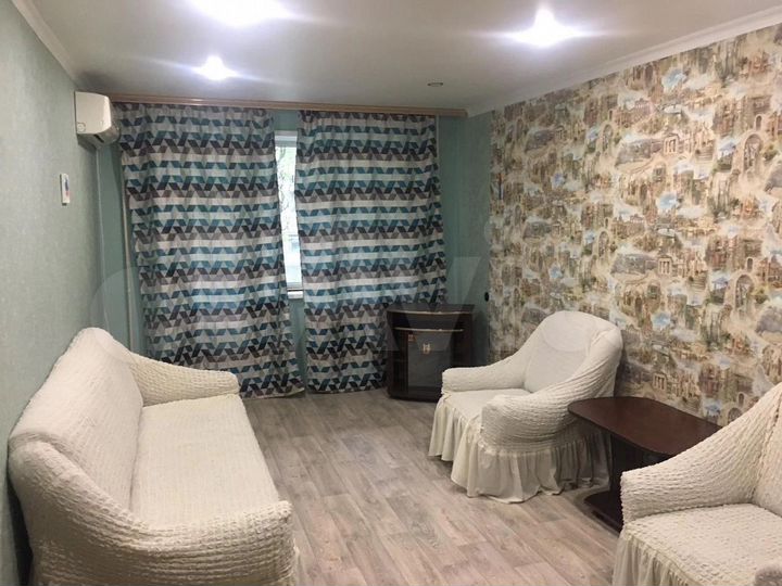 2-к. квартира, 53 м², 2/5 эт.