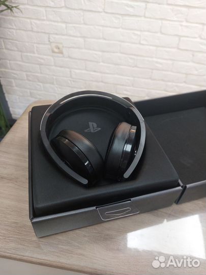 PS4 Наушники Wirelles Headset Platinum