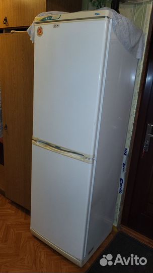 Холодильник Stinol 103Q