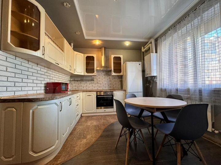 2-к. квартира, 55 м², 7/17 эт.