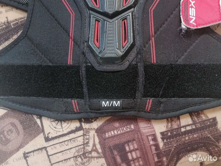 Нагрудник хоккейный bauer