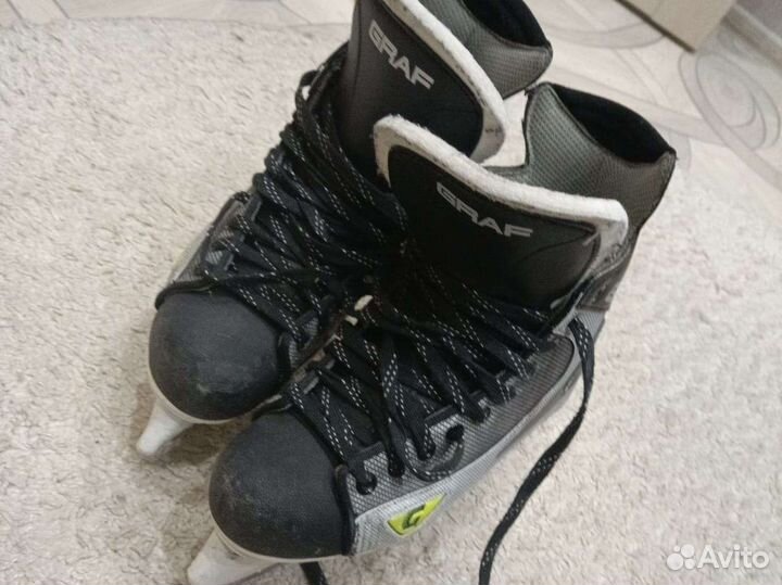 Коньки хоккейные