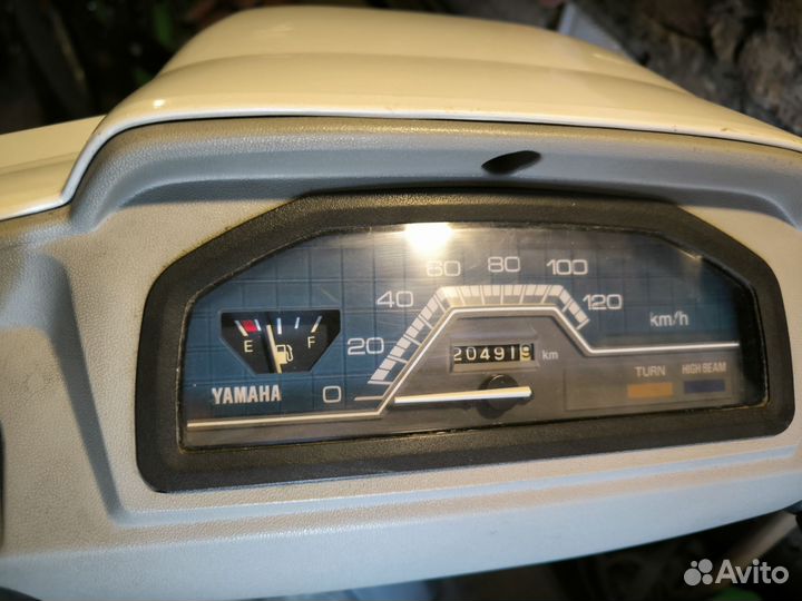 Ямаха Сигнус 125 кубов, стильный скутер из 90х