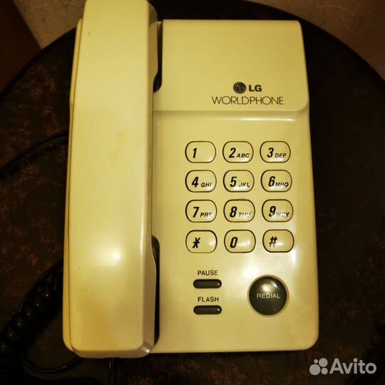 Стационарный телефон LG
