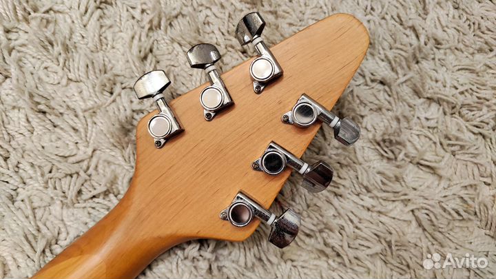 Электрогитра Maison Flying V Classic Ebony