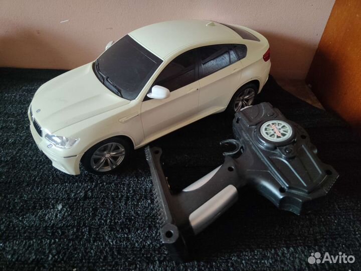 Машина радиоуправляемая BMW X6M 1:14