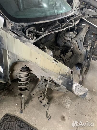 Правый брызговик Chevrolet Aveo T250 06-12