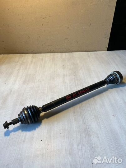 Привод правый Volkswagen Golf 5 BSE