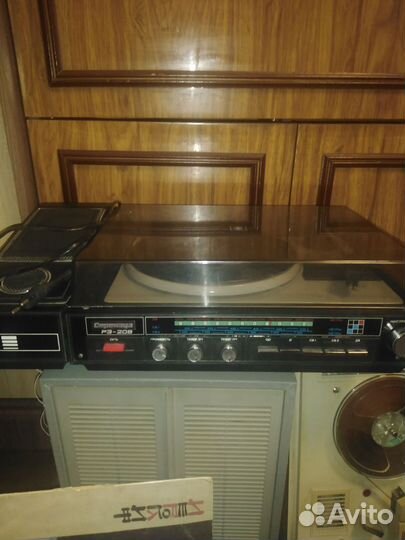 Проигрыватель винила